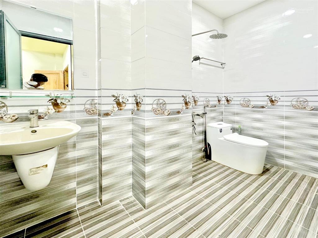 Cho thuê căn hộ dịch vụ ở đ. số 86, p 10, q6, giá siêu hời 5,2 triệu, 30m2