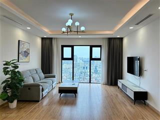 Cho thuê căn 3 ngủ chung cư paragon