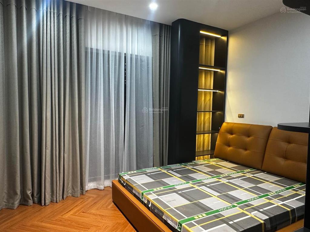 Nhà phân lô đền lừ thang máy ô tô đỗ cửa | giá 14,5 tỷ