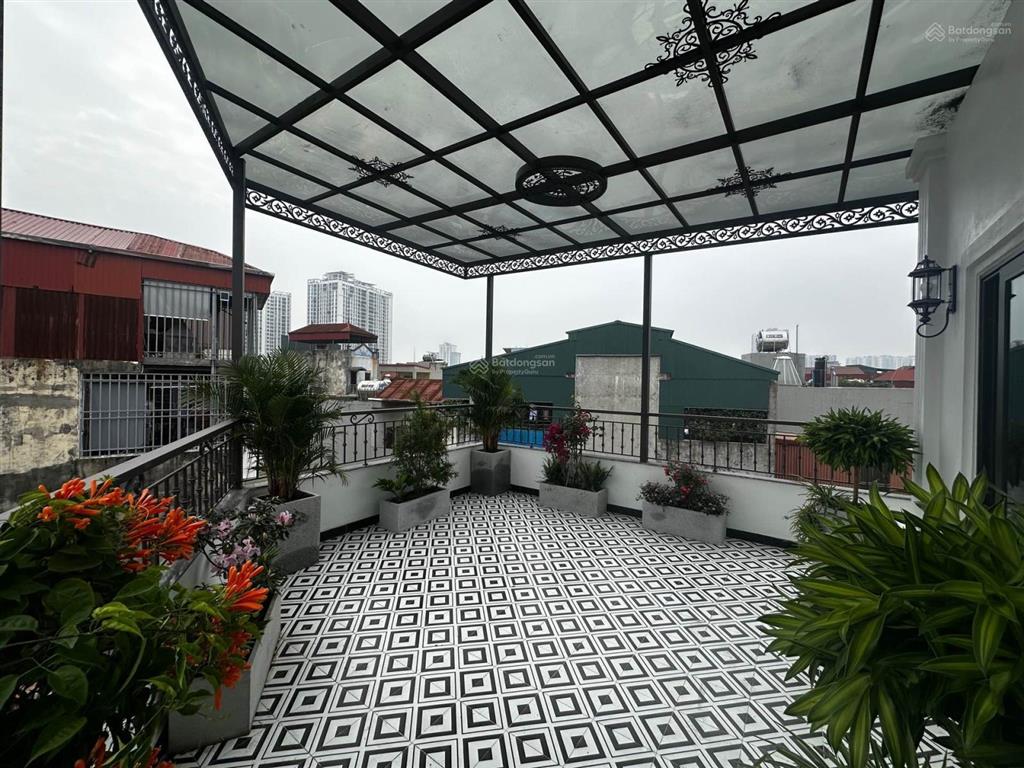 Nhà phân lô đền lừ thang máy ô tô đỗ cửa | giá 14,5 tỷ