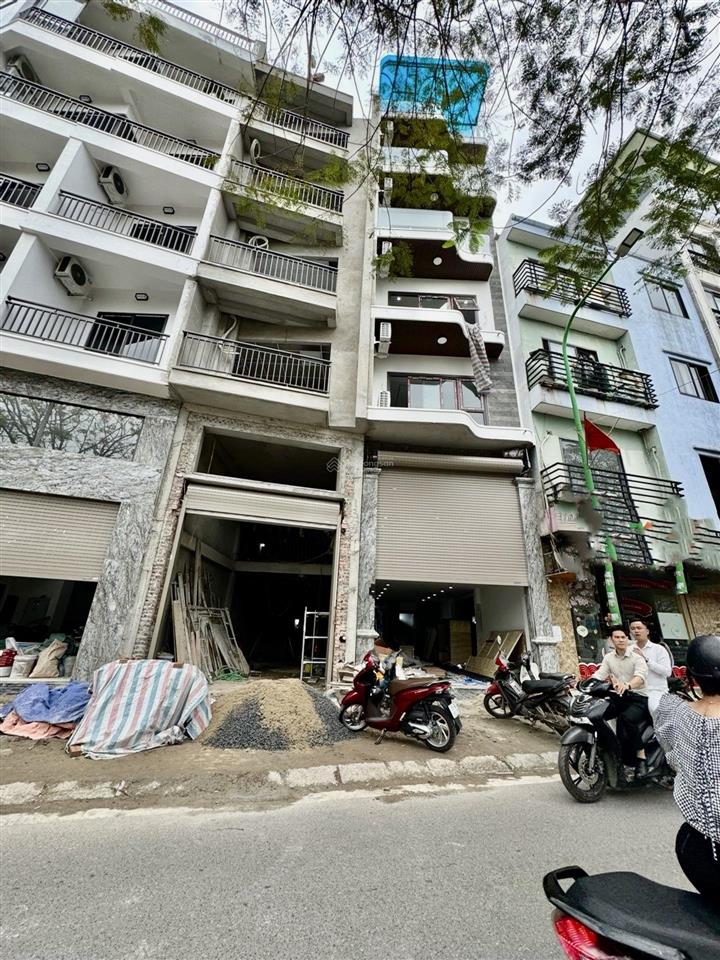 Mặt phố bờ sông sét  kinh doanh vỉa hè  ô tô 7 tầng  thang máy