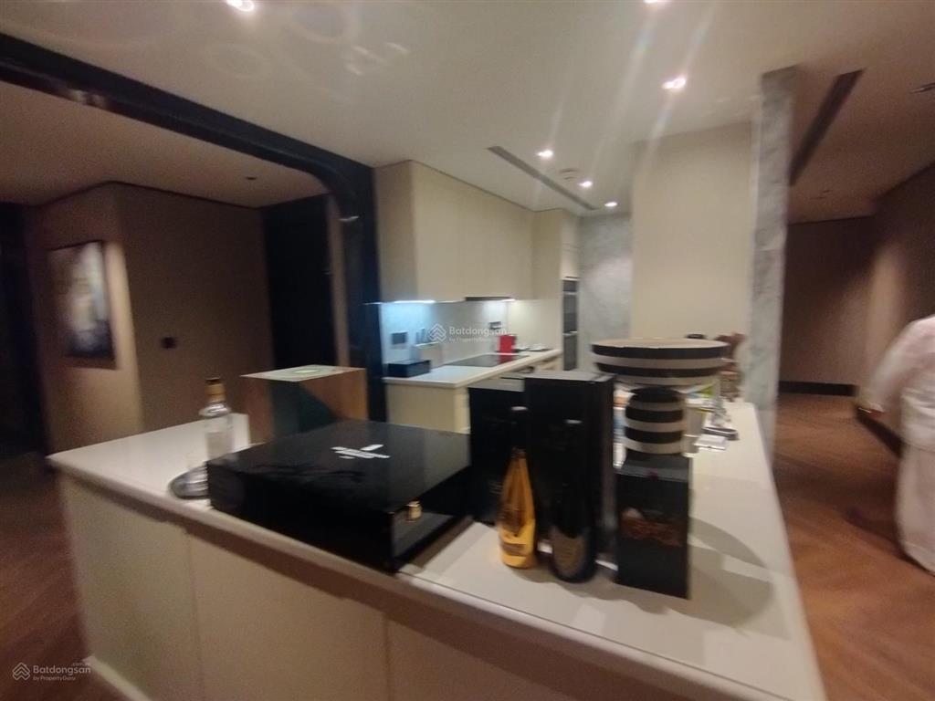 Siêu phẩm pacific, 222 m2, 3 pn, view phan bội châu +... giá vip.