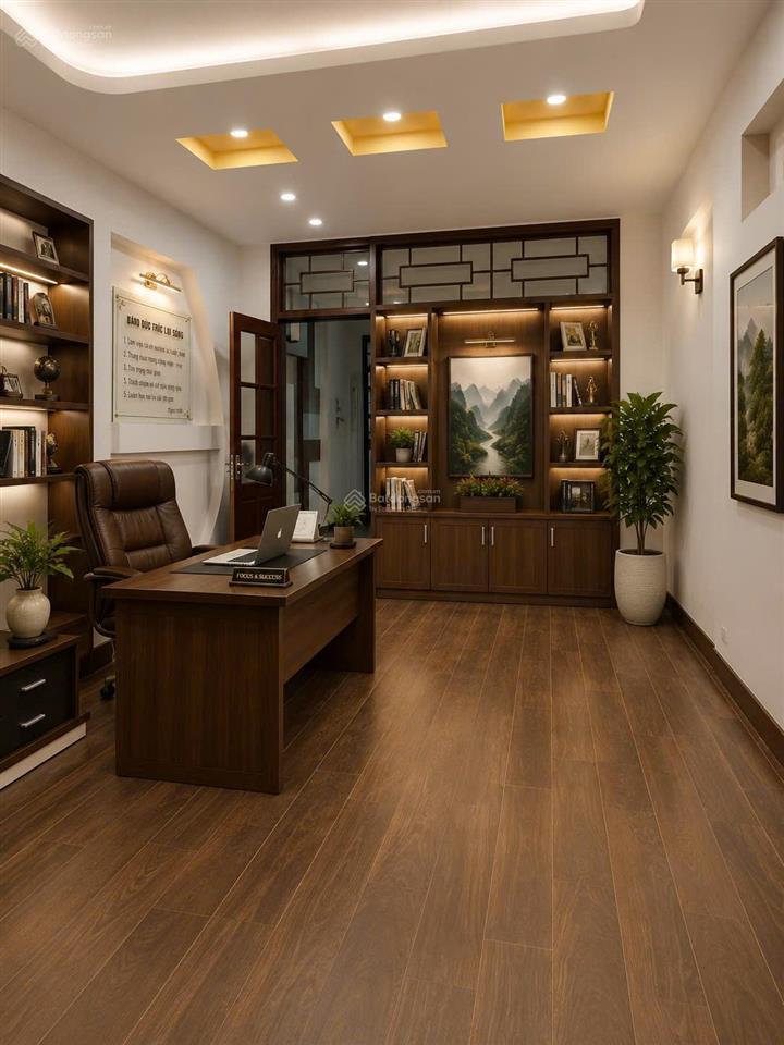 Siêu phẩm trịnh công sơn tây hồ, 76m2, 5 tầng, mt 4.3m, ô tô 4 vào nhà. giá đt 26 tỷ.