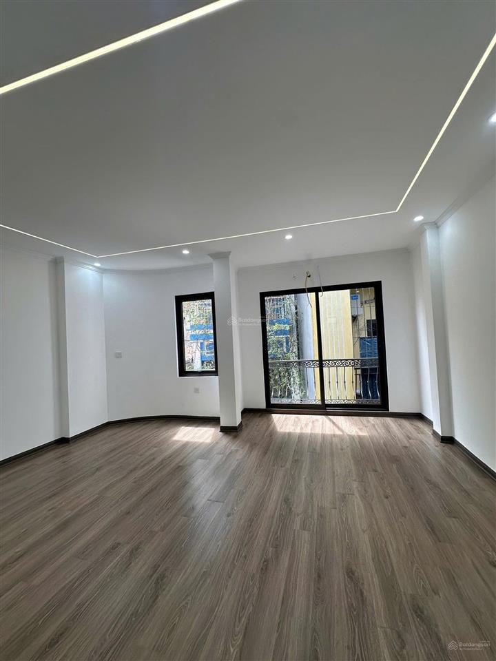 Nhà hot đường láng, 43m2, 7 tầng, mt 5m, 2 mặt ngõ. vip 14.86 tỷ