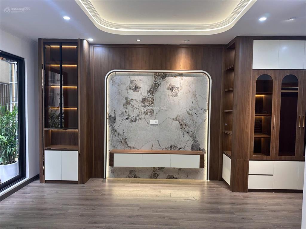 Siêu phẩm nhà trịnh công sơn, 72 m2, 7 tầng, mt 4,39m. chỉ 27,86 tỷ.