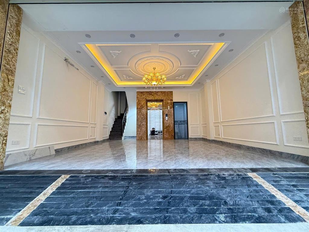 Siêu phẩm phạm văn đồng! 43 m2, 7 tầng, mt 5m, gara, 5m ra pvd. chỉ 16,86 tỷ.