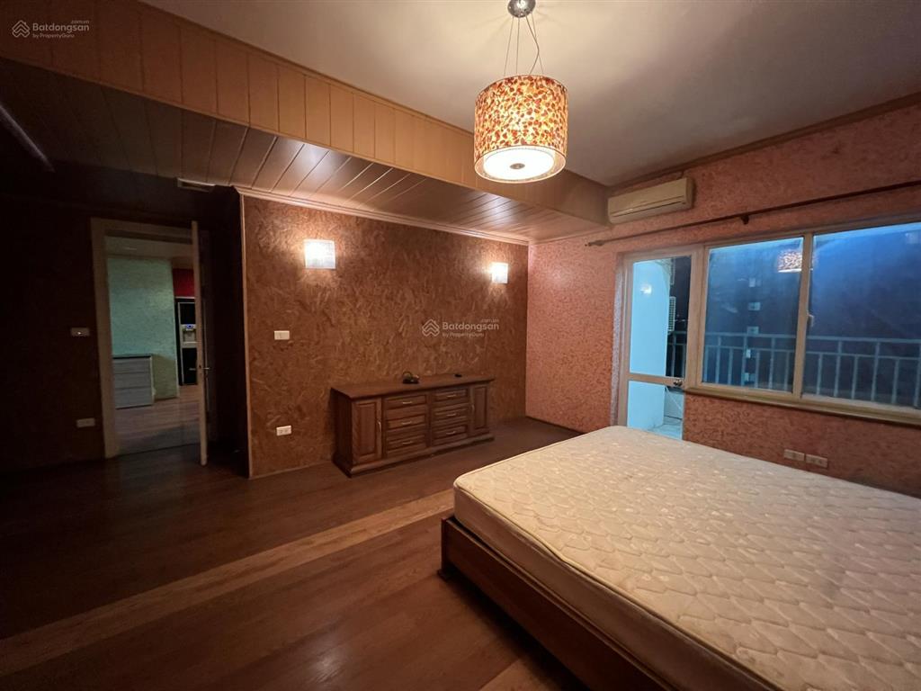 Bán căn hộ 3pn + 2wc tại kinh đô tower, 14,7 tỷ, 150m2, hà nội, chính chủ