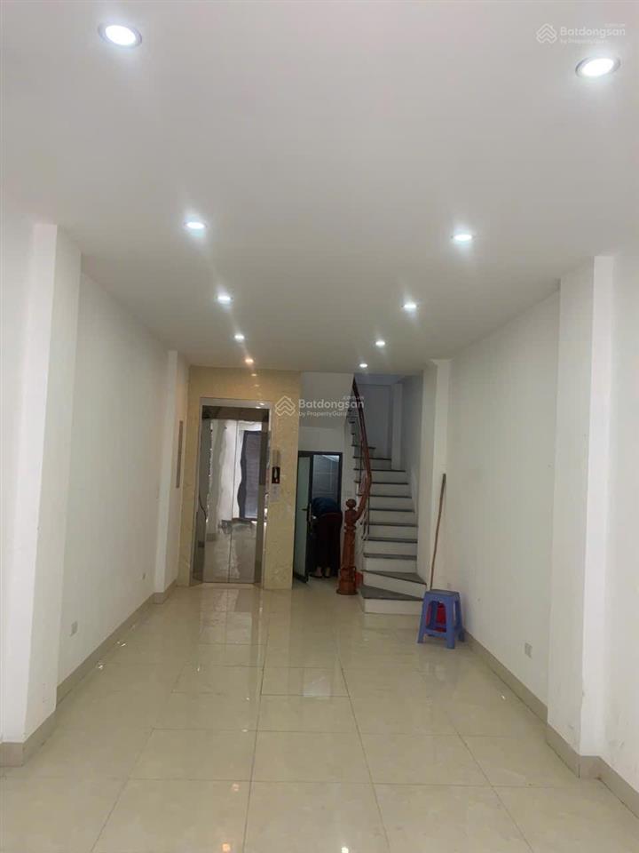 Cho thuê nhà riêng, ngõ 92, đào tấn, 25 triệu, 36 m2, 5pn, 5wc, 5 tầng, giá cực chất chỉ với