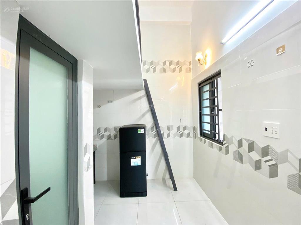 Phòng trọ có gác đầy đủ nội thất ngay đỗ xuân hợp,phước long,ngã tư bình thái,cao đẳng công thương