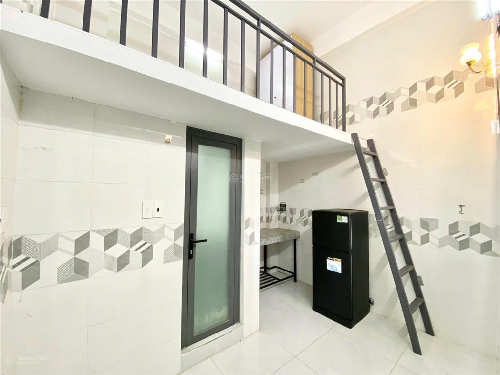 Phòng trọ có gác đầy đủ nội thất ngay đỗ xuân hợp,phước long,ngã tư bình thái,cao đẳng công thương