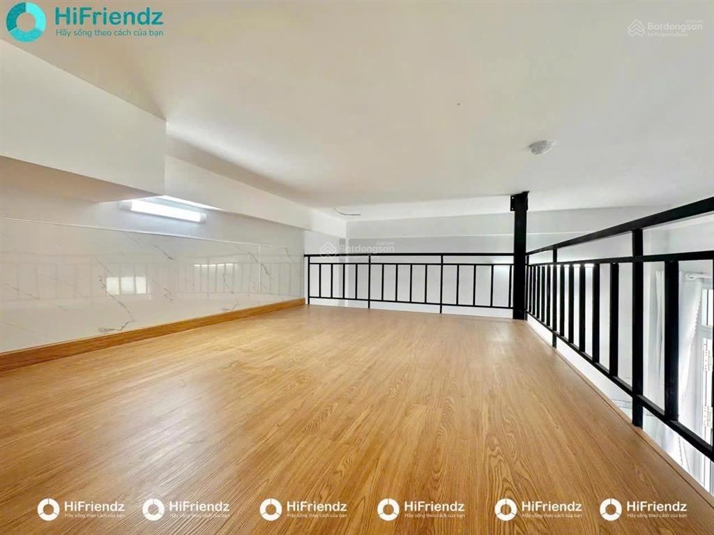 Phòng gác cao rộng hơn 40m2 có ban công ngay phạm văn đồng,5 phút đến hiệp bình chánh,cầu bình lợi