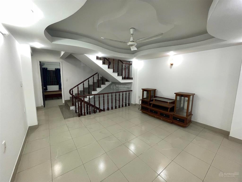 Bán nhà mặt phố 17b4, hà huy giáp, 10,5 tỷ, 80m2, giá tốt