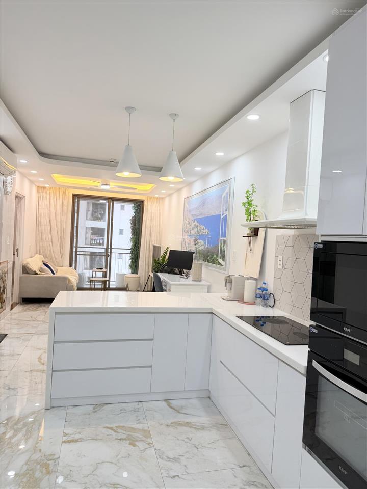 Bán căn hộ 2pn cao cấp, thoáng mát tại saigon south residences