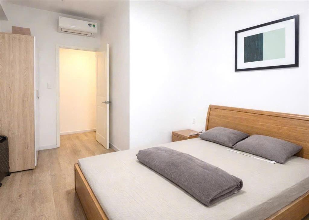 Duy nhất 1 căn  104m2 kèm ô xe, tầng cao view thoáng đẹp chỉ 7,4 tỷ  saigon south residences