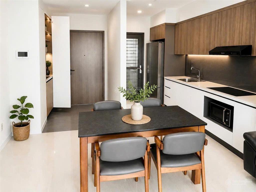 Duy nhất 1 căn  104m2 kèm ô xe, tầng cao view thoáng đẹp chỉ 7,4 tỷ  saigon south residences