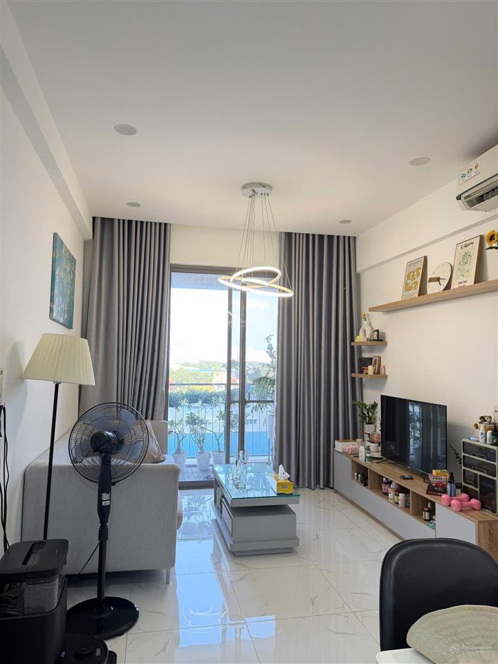 Chỉ 5,9 tỷ có nhà đẹp, hướng sông, diện tích lớn ở saigon south residences