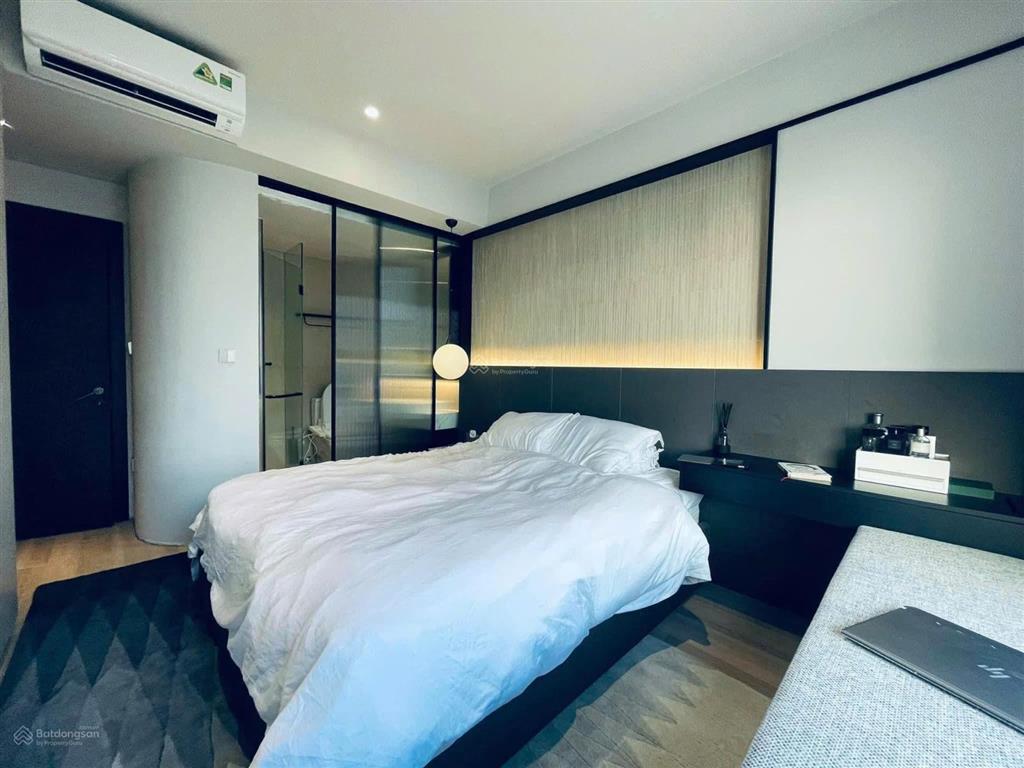 Chính chủ gửi bán căn hộ cao cấp, tầng cao view thoáng, giá hời  saigon south residences