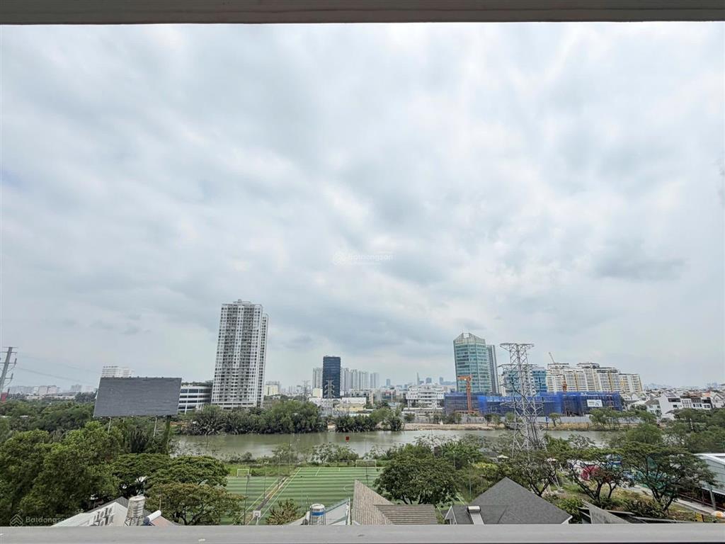 Bán căn hộ 100m2 view xuất sắc, layout hoàn hảo tại sunrise riverside