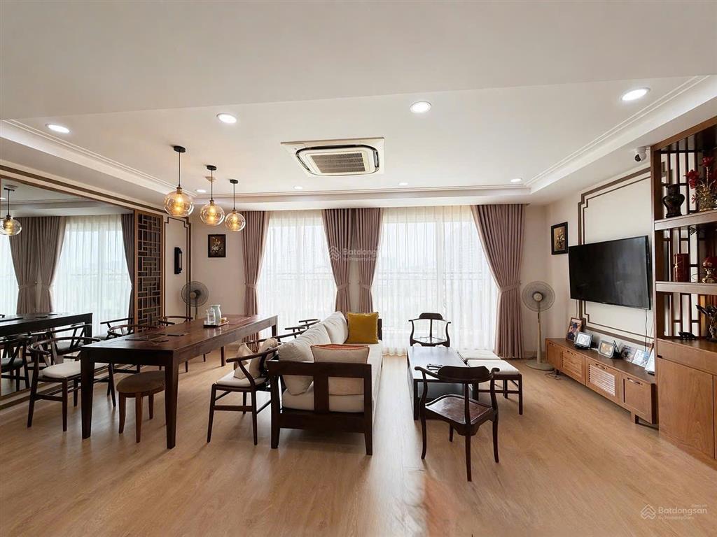 Bán căn hộ 100m2 view xuất sắc, layout hoàn hảo tại sunrise riverside