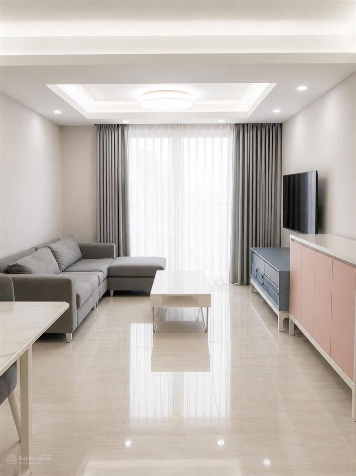 Bán căn hộ 95m2 giá tốt  saigon south residences