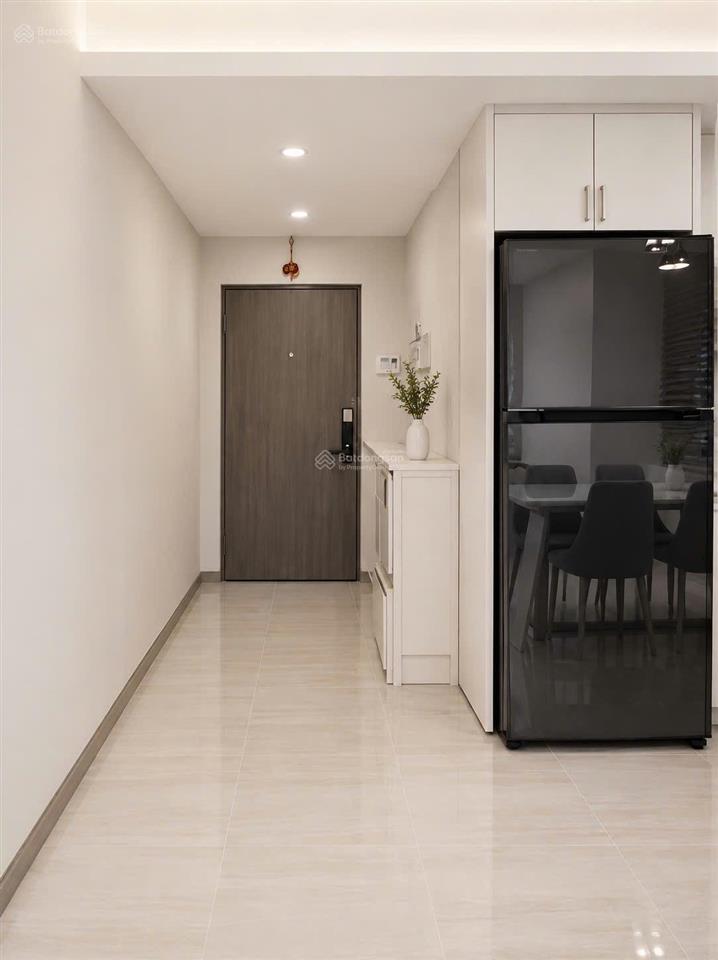 Bán căn hộ 95m2 giá tốt  saigon south residences