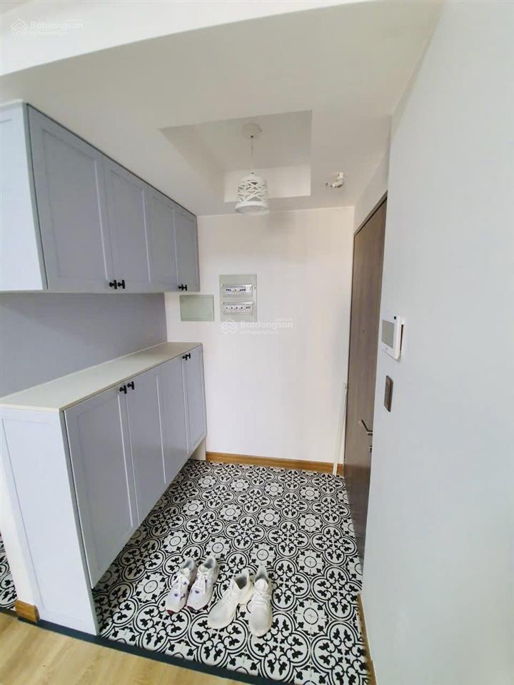 Gấp, bán nhanh căn hộ layout hiếm, vị trí đẹp, giá rẻ hơn thị trường 300tr saigon south residences