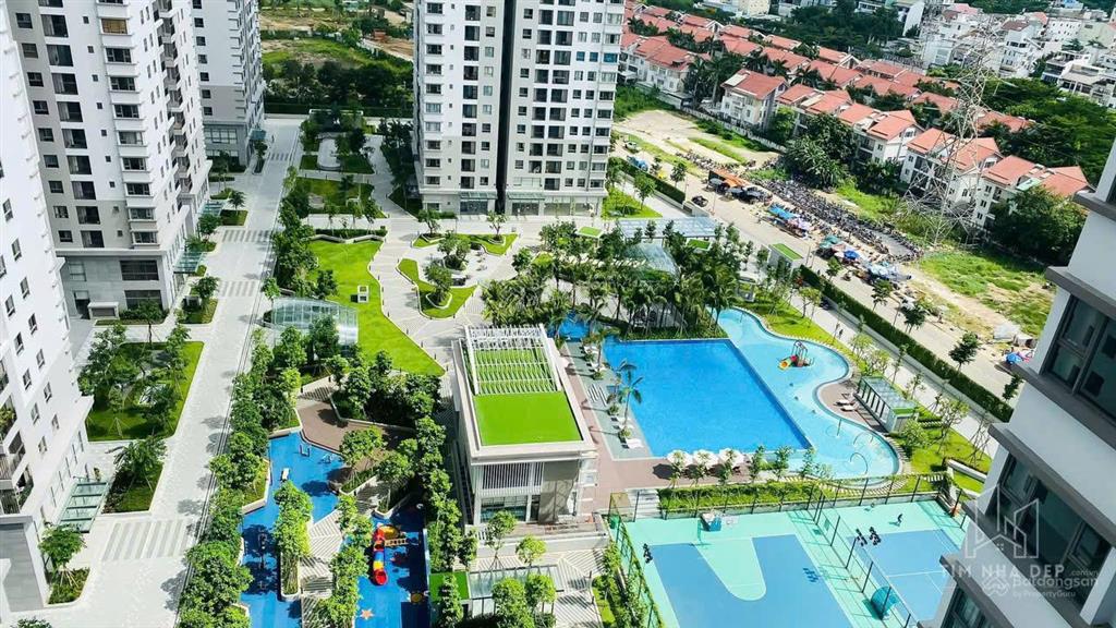 Gấp, bán nhanh căn hộ layout hiếm, vị trí đẹp, giá rẻ hơn thị trường 300tr saigon south residences