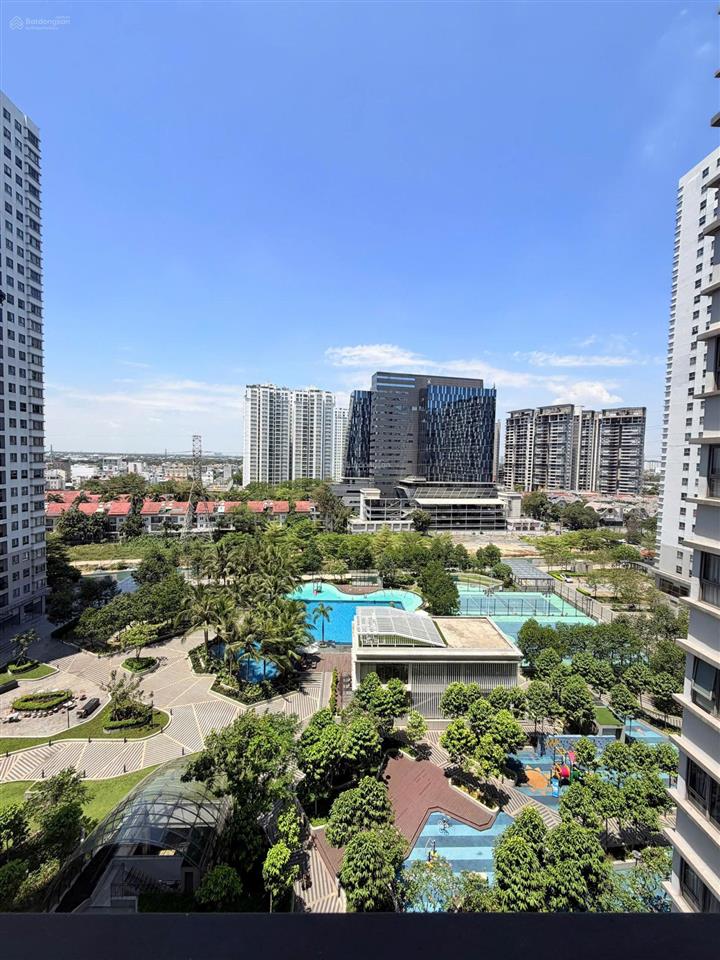 Cần tiền, bán lúa non căn hộ 76m2 saigon south residences, nhà đẹp view đẹp chỉ 5,5 tỷ+