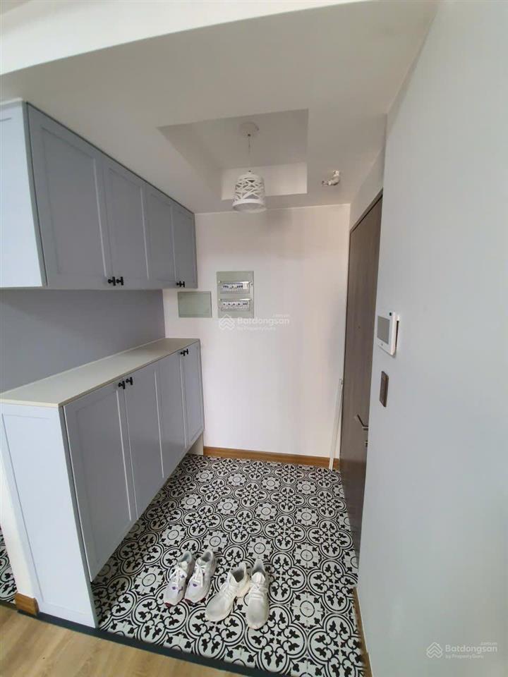 Cần tiền, bán lúa non căn hộ 76m2 saigon south residences, nhà đẹp view đẹp chỉ 5,5 tỷ+