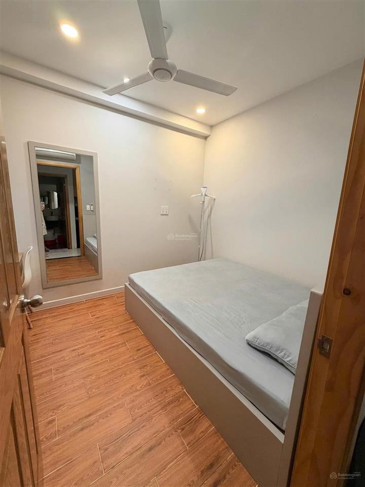 Cần tiền, bán lúa non căn hộ 76m2 saigon south residences, nhà đẹp view đẹp chỉ 5,5 tỷ+
