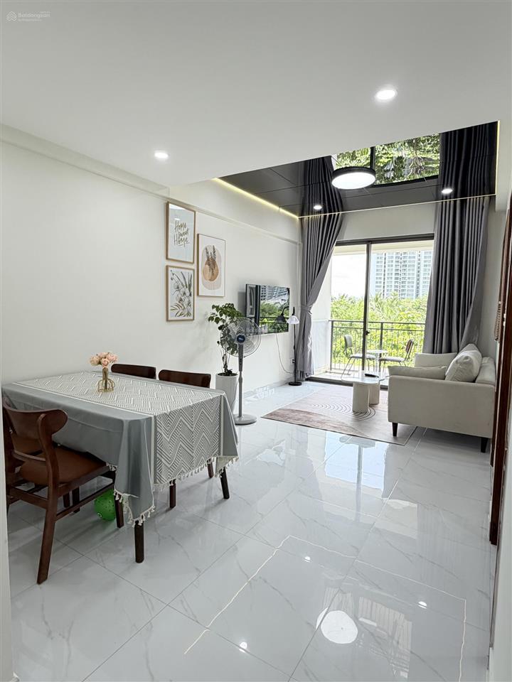 Mới  5,3 tỷ sở hữu căn hộ 2pn 2wc saigon south residences, sẵn sổ hồng