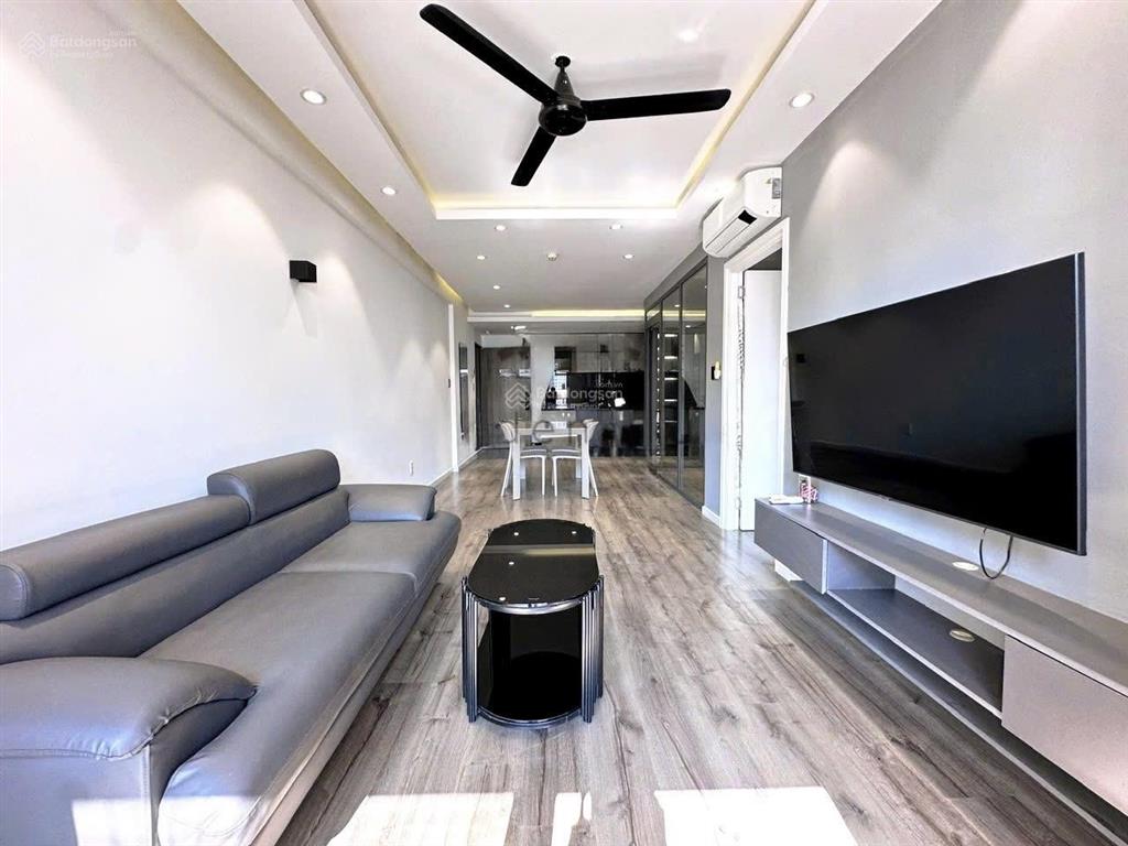 Mới & hiếm  căn hộ saigon south residences, 2 pn diện tích lớn, view nội khu, giá chỉ 5,8 tỷ
