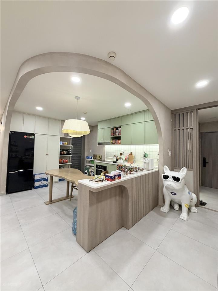 Bán căn hộ 95m2 cao cấp, thiết kế có gu  saigon south residences