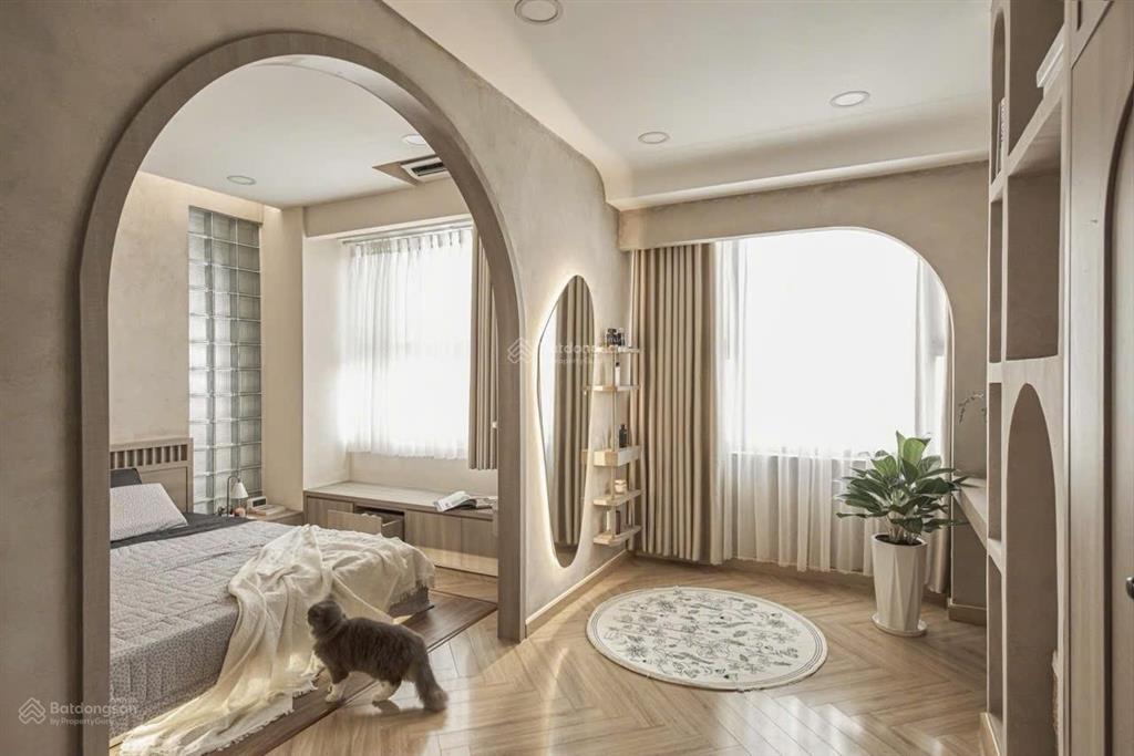 Bán căn hộ 95m2 cao cấp, thiết kế có gu  saigon south residences