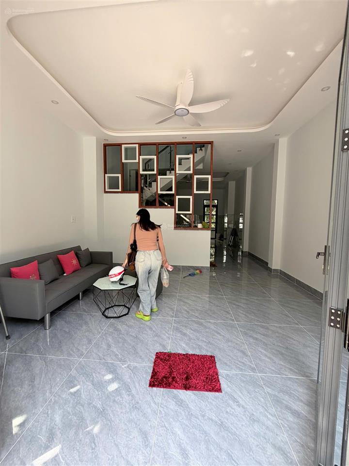 Nhà mặt tiền dt 747  chợ quang vinh 3 tân uyên bình dương có hợp đồng thuê 12 triệu/tháng