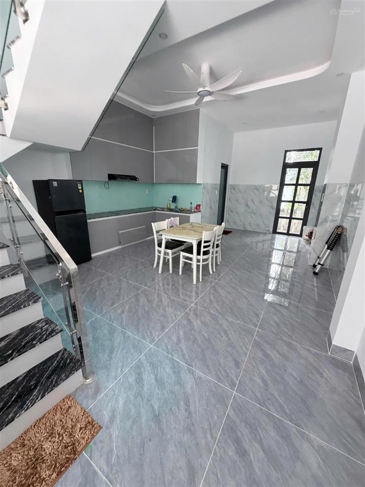 Nhà mặt tiền dt 747  chợ quang vinh 3 tân uyên bình dương có hợp đồng thuê 12 triệu/tháng