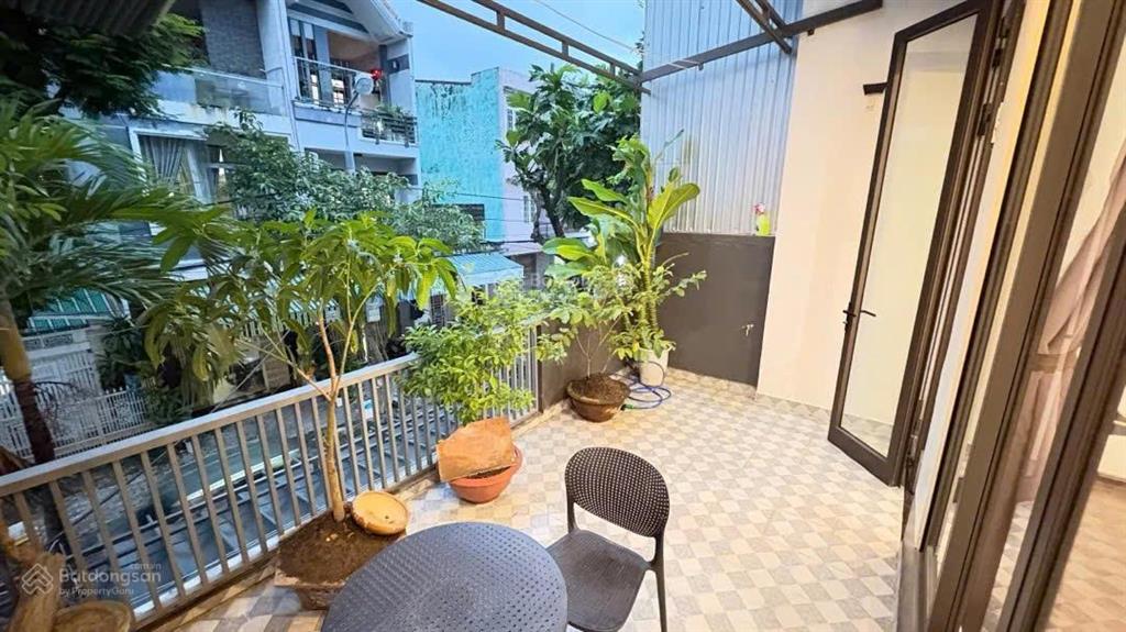 Nhà đẹp mặt tiền huy cân gần đh đông á, đầy đủ nội thất với 3pn rộng rãi, diện tích 70m2