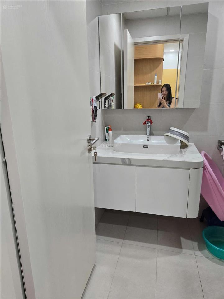Chính chủ cho thuê chcc c6 mỹ đình 1, dt 130m2, 4pn 3wc, nhà mới sửa đẹp, full nội thất cao cấp