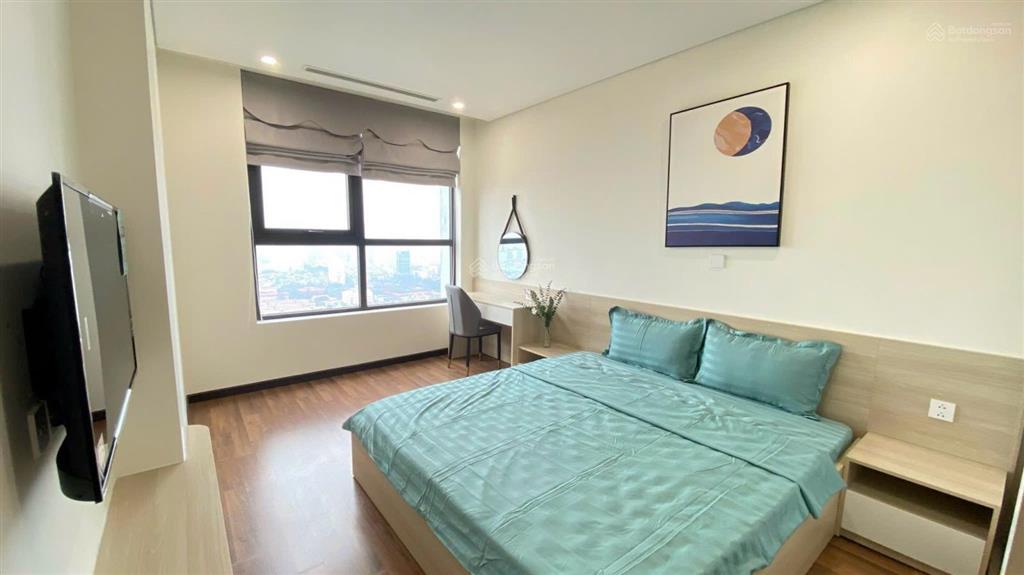 Hạ giá bán nhanh căn 2n 70m full nt tầng cao view thoáng giá tốt mipec rubik 360