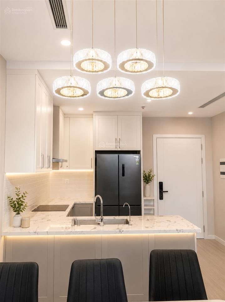 Chính chủ cần bán căn 2n full nội thất tầng trung đẹp view thoáng tại the nine số 9 phạm văn đồng