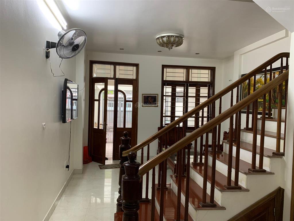 Cho thuê nhà riêng nguyên căn, diện tích 80m x4 tầng khu đô thị văn phú  hà đông