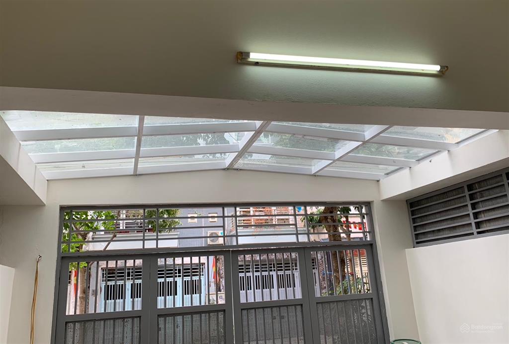 Cho thuê nhà riêng nguyên căn, diện tích 80m x4 tầng khu đô thị văn phú  hà đông