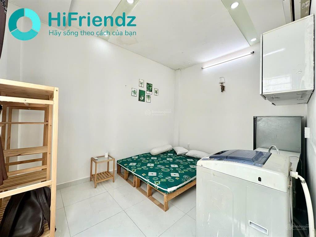 Phòng full nội thất có máy giặt riêng