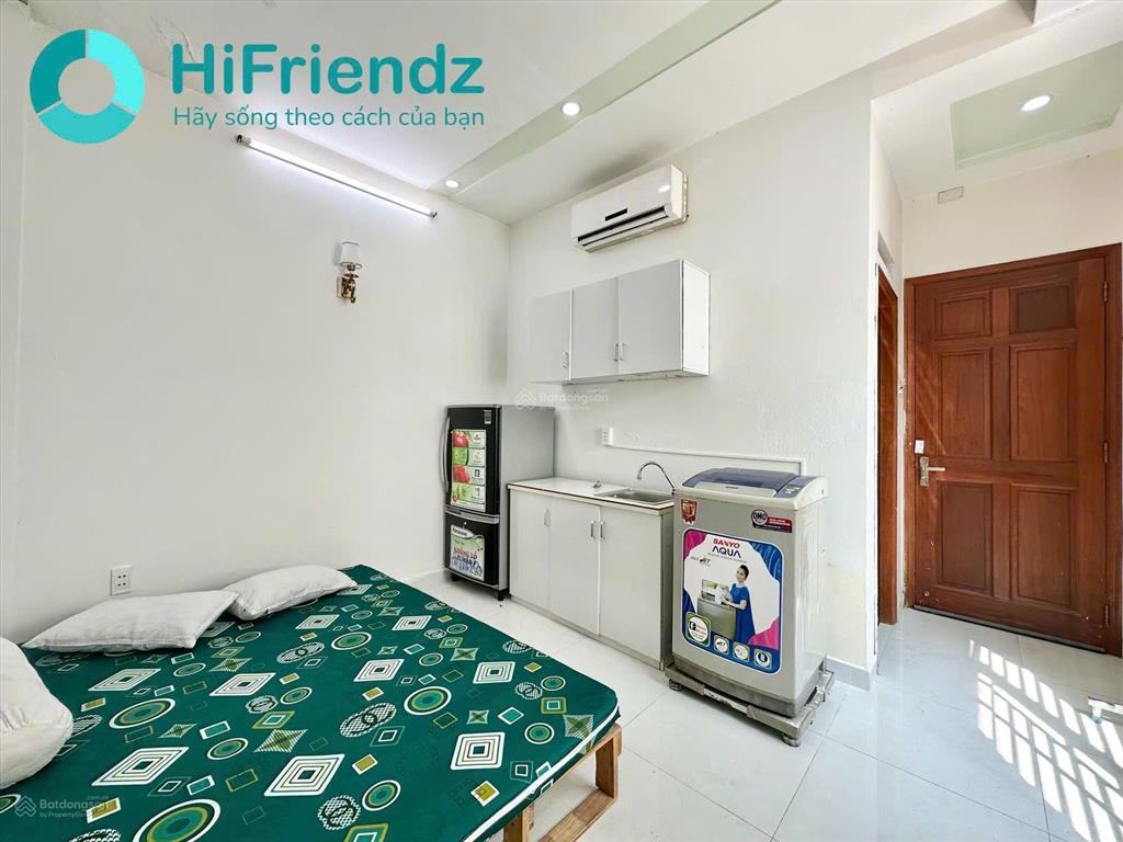 Phòng full nội thất có máy giặt riêng