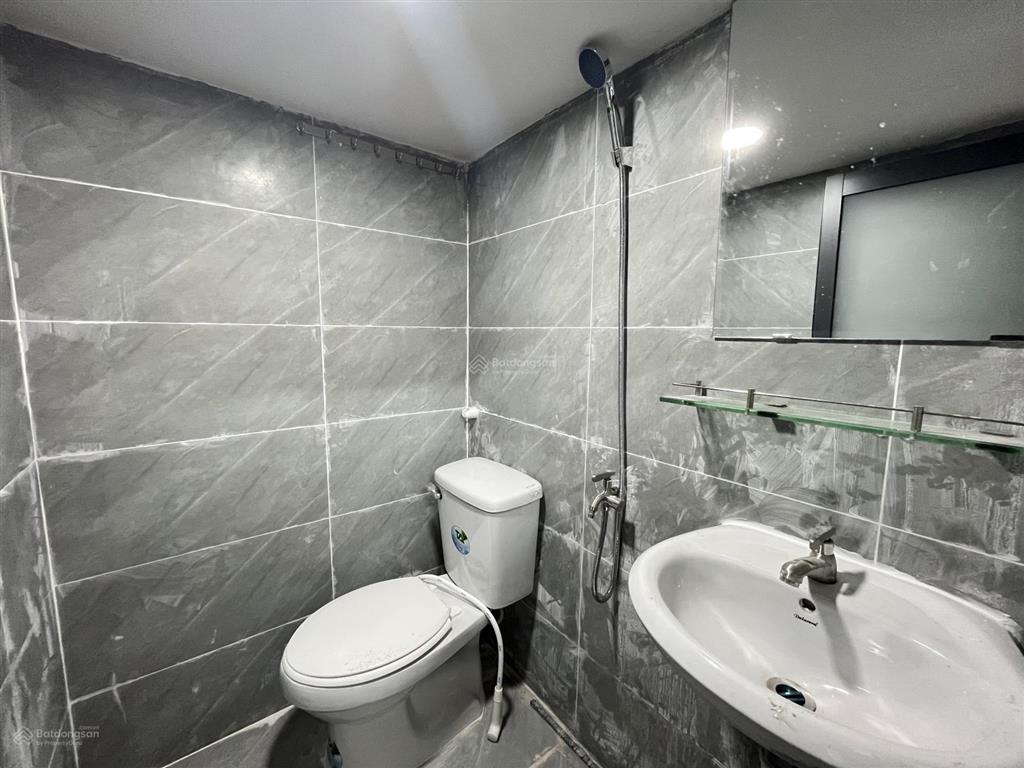 Phòng trọ mới xây gác cao gần vlu