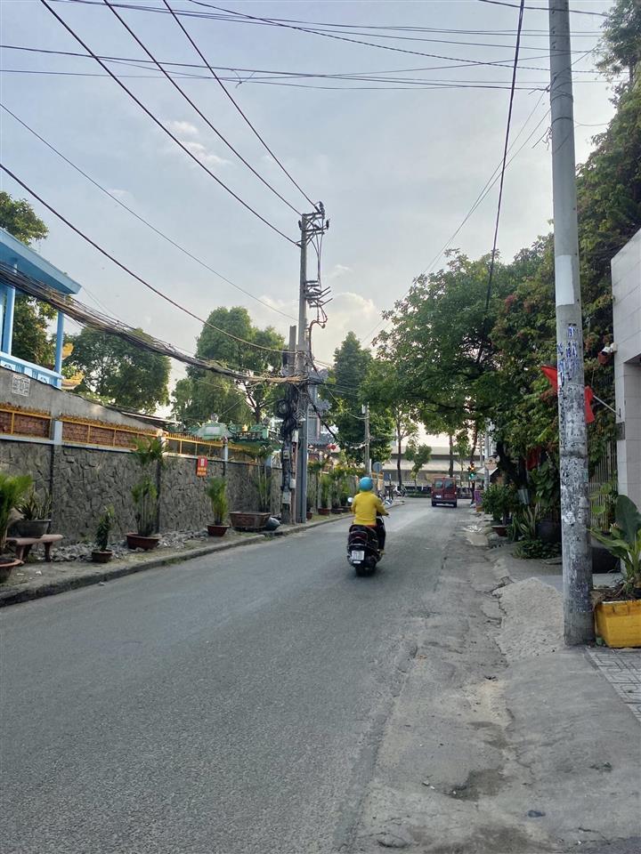 6,9 tỷ  hxh quang trung đối diện gara oto  nhà 5 tầng  hđt 17tr/tháng