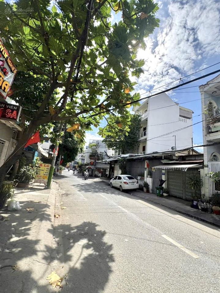 7,1 tỷ  căn góc mặt tiền đường số 4  (4,4x13). trệt 1 lầu nhà cũ