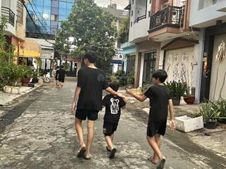 Hxh quang trung có vỉa hè, cây xanh đường 8m trệt 3 lầu 4x17m  9,7 tỷ