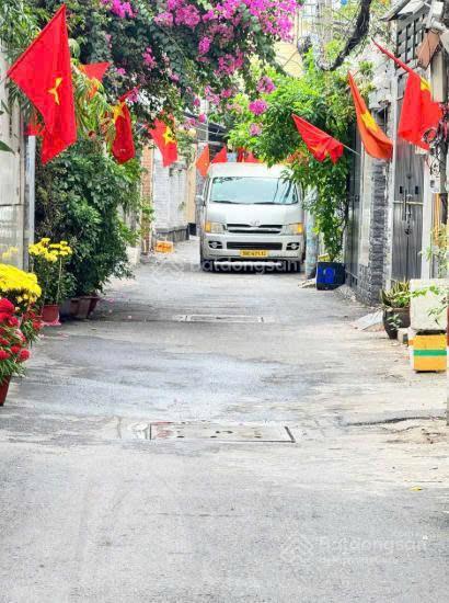 7,9 tỷ tl  nhà 3 tầng hxh 78 nguyễn văn khối  dt 4x22m cn 77,6m²  cách công viên làng hoa 500m