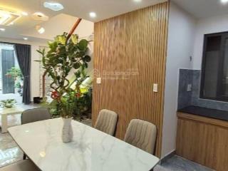 Nhà mới ngay gần khu tên lửa, 5 tầng mới tin, full nội thất  ở ngay đón tết  chủ hỗ trợ ng hàng